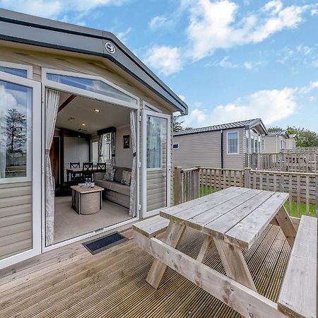 Waren Caravan Park Bamburgh Bagian luar foto