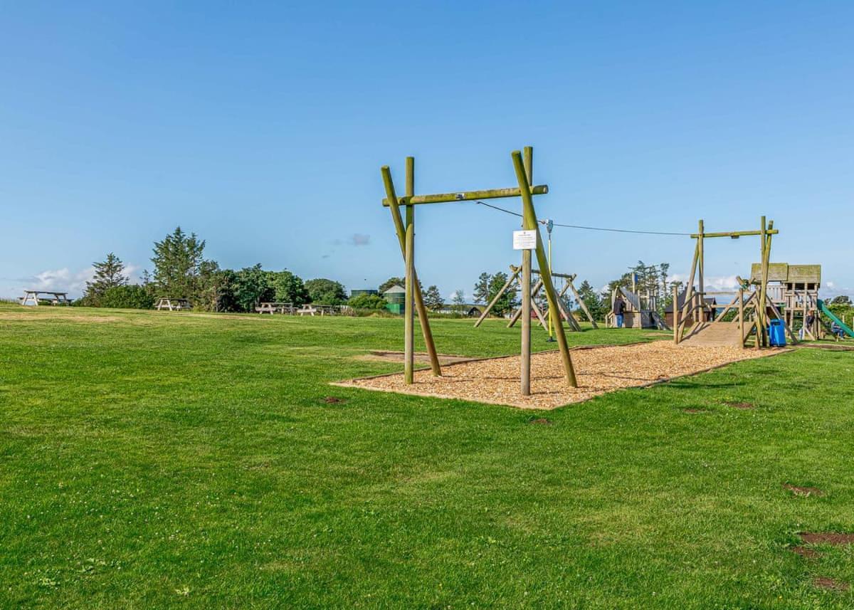 Waren Caravan Park Bamburgh Bagian luar foto