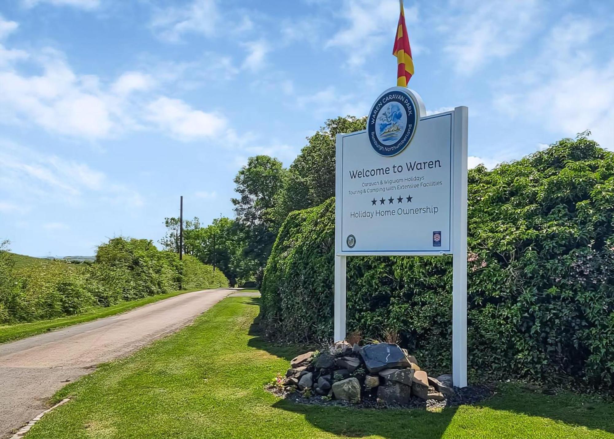 Waren Caravan Park Bamburgh Bagian luar foto